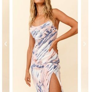 Sage & Paige tie-dye print midi dress. Size M